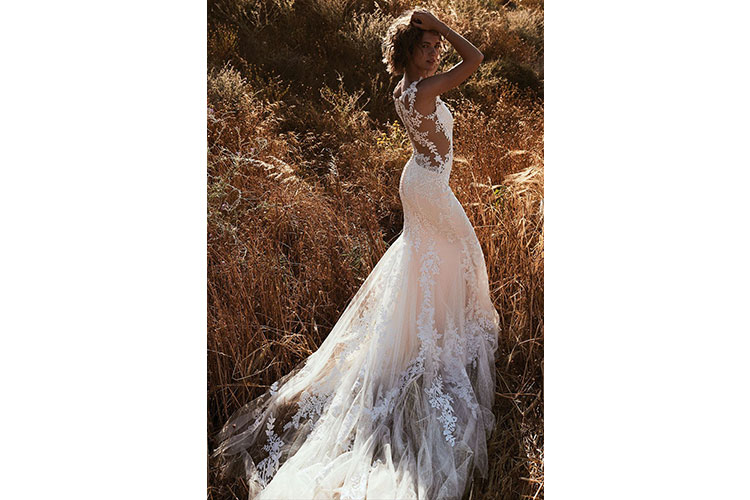 A boho chic bride by Lillian West 6