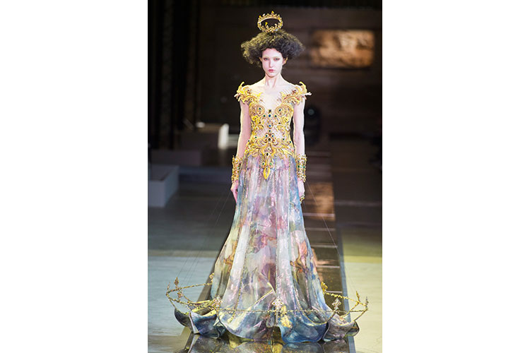 Guo Pei SS 17 26gen 7