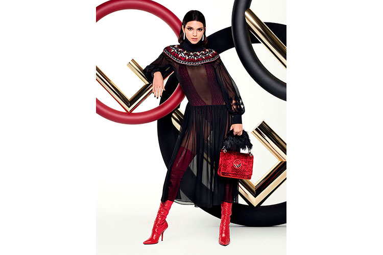 Il rosso e il nero glamour chic di Fendi 19 12 17 1