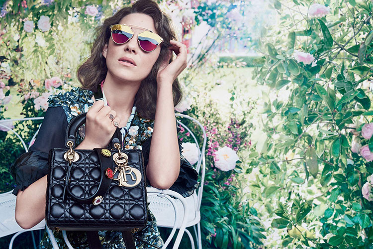 La nuova campagna stampa della bag Lady Dior 31ott16 4