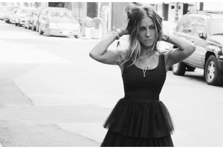 Sarah Jessica Parker lancia una linea di little black dress7ott16 4