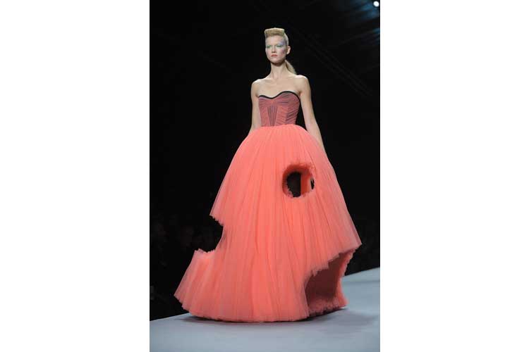 Viktor Rolf Fashion Artists 25 Years 2