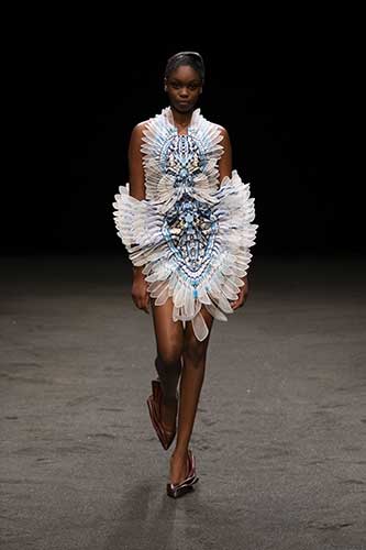 Iris van Herpen 29 1 21 9