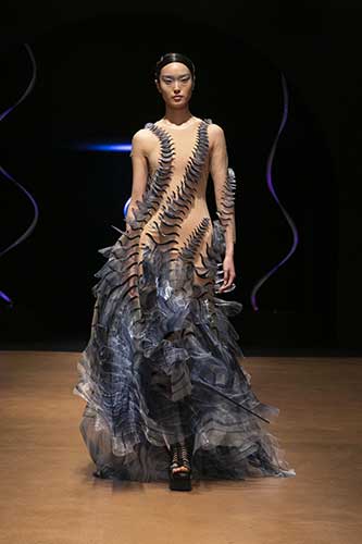 Iris van Herpen ss20 3