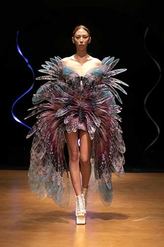 Iris van Herpen ss20 9