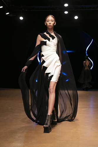 Look 03 Iris van Herpen Couture I